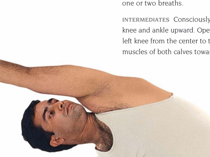 Virabhadrasana 2 — xoay chân phải ra ngoài