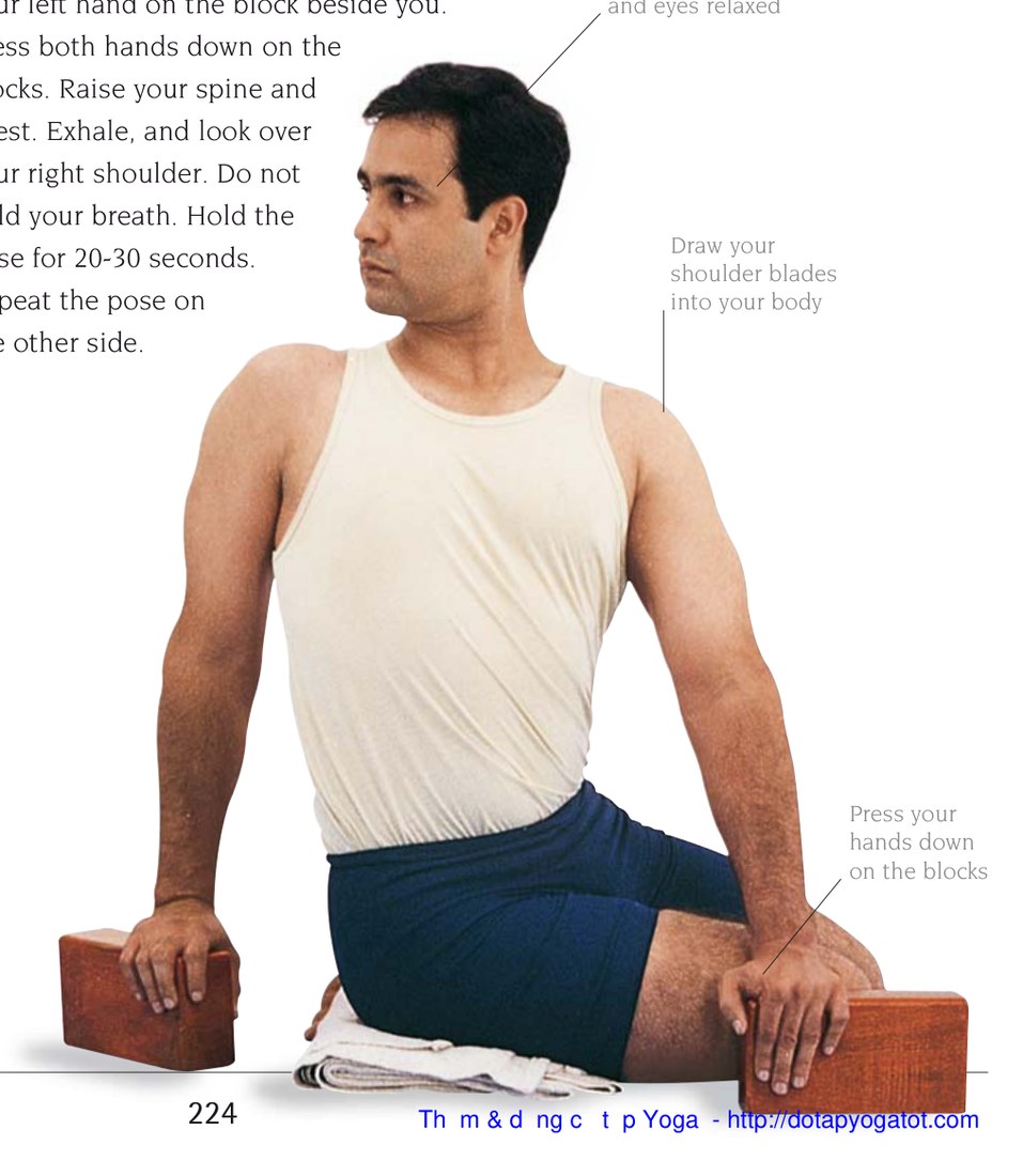 Bharadvajasana — tư thế Bharadvaja