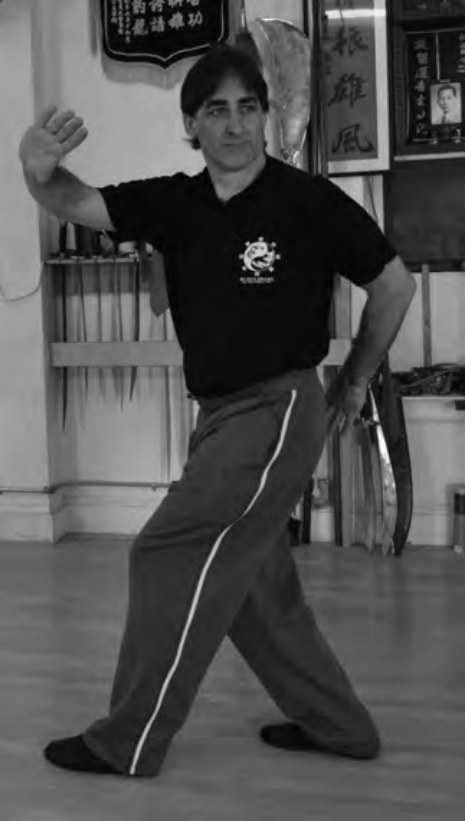 Âm Dương Ngư Chưởng mở và kích thích Đới Mạch